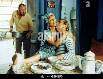 Coup de Torchon Philippe Noiret, Stéphane Audran, Eddy Mitchell *** lokalen Caption *** 1981, Coup De Torchon, Der Saustall Stockfoto