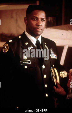 Denzel Washington Nach Einem fatalen Fehlangriff Im Satellitenschaltung Erhaelt Lt. Colonel Nathaniel Serling (Denzel Washington) Gelegenheit Sich Zu Rehabilitieren: Er Soll Die Anwartschaft Auf Eine "Medal Of Honor" Ueberpruefen. Lokalen Caption *** 1996, Courag Stockfoto