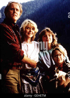 John Lithgow, Melinda Dillon, Margaret Langrick, Joshua Rudoy *** lokalen Caption *** 1987, Harry And The Hendersons Bigfoot Und Die Hendersons Stockfoto