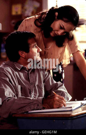 Robin Williams, Jennifer Lopez Jack (Robin Williams) Schwaermt Fuer Seine Lehrerin, Miss Marquez (Jennifer Lopez). Lokalen Caption *** 1996, Jack, Jack Stockfoto