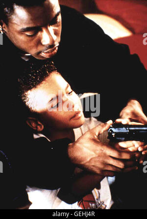 Tyrin Turner, Julian Roy Doster Ronnie Und Ihr Sohn Anthony (Julian Roy Doster) Sind Für Caine (Tyrin Turner, l) Wie Eine Familie. Lokalen Caption *** 1993, Menace Ii Society, sterben Strassenkämpfer Stockfoto