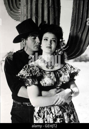 Doc Holliday (Victor Mature) Und Chihuahua (Linda Darnell). Lokalen Caption *** 1946, mein Liebling Clementine Faustrecht Der Praerie Stockfoto