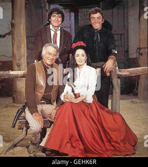 Henry Darrow, Cameron Mitchell, Leif Erickson Und Linda Cristal *** lokalen Caption *** 1967, High Chaparral (Neutral), High Chaparral Stockfoto