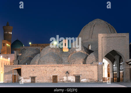 Gewölbte Basar in Buchara, Usbekistan. Stockfoto