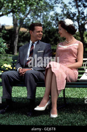 George (William H. Macy), Betty (Joan Allen) *** lokalen Caption *** 1998, Pleasantville, Pleasantville - Zu schön, Um Wahr Zu Sein Stockfoto