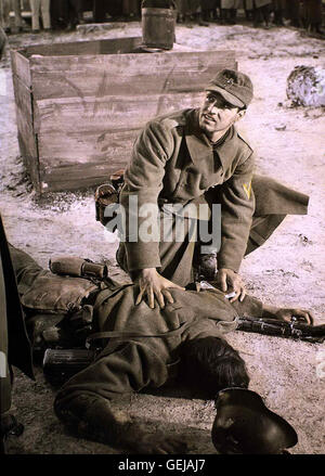 John Gavin Aber Schon bald muss Ernst Gräber (John Gavin) Zurück Die Front, von der er, Wie Auch Viele Seiner Kameraden, Nicht Mehr Zurückkehrt.  Lokalen Caption *** 1958, Time To Love And A Time To Die, A, Zeit Zu Lieben Und Zeit Zu starve Stockfoto