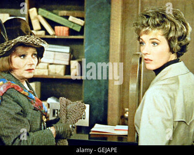 Lila Kedrova, Julie Andrews *** lokalen Caption *** 1966, zerrissene Vorhang, Der Zerrissene Vorhang Stockfoto