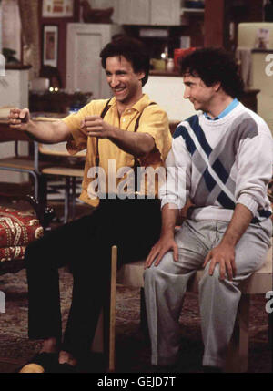 Balki Bartokomous (Bronson Pinchot), Larry Appleton (Mark Linn-Baker) *** lokalen Caption *** 1986, Perfect Strangers, Ein griechische Erobert Chicago Stockfoto