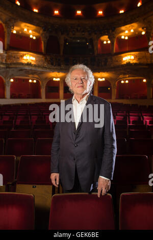 Berlin, Deutschland. 13. Juli 2016. Hermann Beil, Kopf Dramaturg am Berliner Ensemble, fotografiert am Theater in Berlin, Deutschland, 13. Juli 2016. Foto: KLAUS-DIETMAR GABBERT/Dpa/Alamy Live News Stockfoto