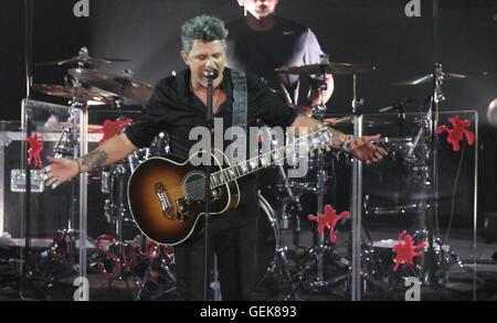 26. Juli 2016 - der Sänger Alejandro Sanz kehrt zu seinem zweiten Besuch in Malaga in weniger als einem Jahr mit mehr als 10.000 Menschen in den Palast von Martin Carpena Sport Laga mit seiner neuen Tour namens '' Sirup © Fotos Lorenzo Carnero/ZUMA Draht/Alamy Live News Stockfoto