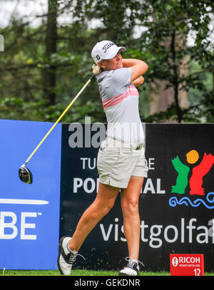 Buckinghamshire, Großbritannien. 27. Juli 2016. Becky Morgan von Wales Practisng für die RICOH WOMEN BRITISH OPEN 2016 in Woburn Golf & Counrty Club in Buckinghamshire England UK Credit: Bigred/Alamy Live News Stockfoto