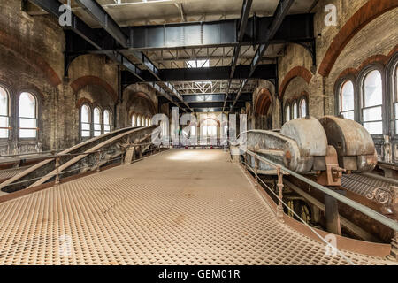 Dampf Strahl Pumpen restaurierungsbedürftig am Vierschrötigkeit Pumping Station in Süd-London Stockfoto