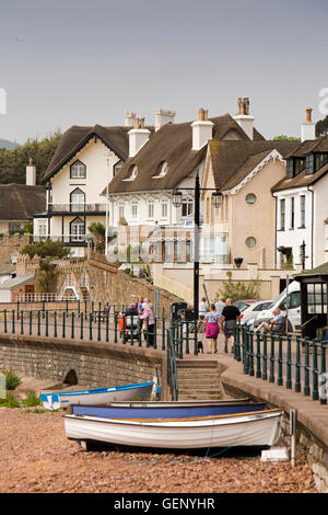 Großbritannien, England, Devon, Sidmouth, Thatched Strandpromenade Häuser auf Peak Hill Road Stockfoto