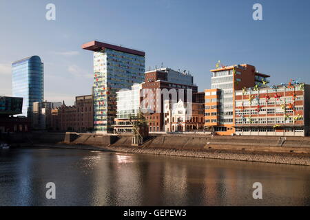 Geographie / Reisen, Deutschland, Nordrhein-Westfalen, Rheinland, Düsseldorf, Medienhafen (Stadtteil), Hyatt Regency Hotel Stockfoto