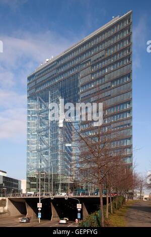 Geographie / Reisen, Deutschland, Nordrhein-Westfalen, Rheinland, Düsseldorf, Medienhafen (Stadtteil), Stadttor, Stockfoto