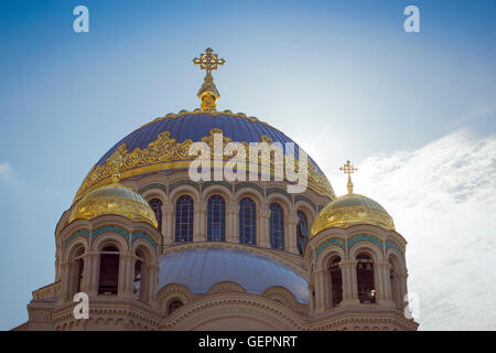 St. Nikolaus-Marine-Kathedrale. In der Mitte ist eine militärische-Marine-Kathedrale, Mittel für den Bau, die Kronstadt-Russland Stockfoto