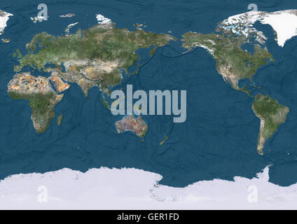 Echte natürliche Farbe Satellitenbild der Erde, den Pazifischen Ozean und die Tiefen des Ozeans zeigt in den Mittelpunkt. Dieses Bild wurde aus Daten von Landsat-Satelliten erworben erstellt. Stockfoto