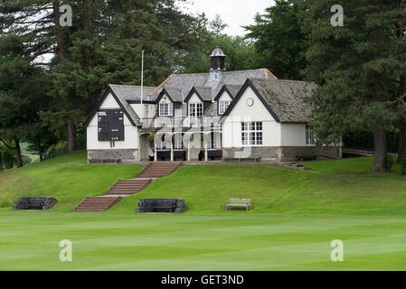 Der traditionelle Cricket Pavilion und Cricket Ground an der Sedbergh School in Cumbria England Vereinigtes Königreich Großbritannien Stockfoto