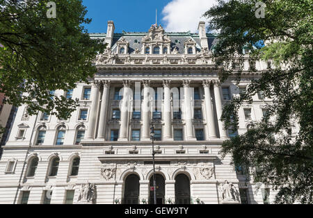 Außenfassade des denkmalgeschützten Gebäudes New York Surrogat Court (alt Hall of Records) auf Chambers Street Stockfoto