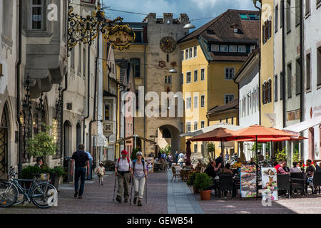 Straße in der alten Stadt Bruneck - Bruneck, Südtirol - Südtirol, Italien Stockfoto