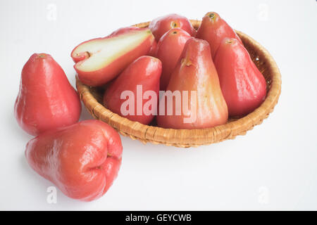 Rosenapfel, die auf dem weißen Hintergrund isoliert Stockfoto