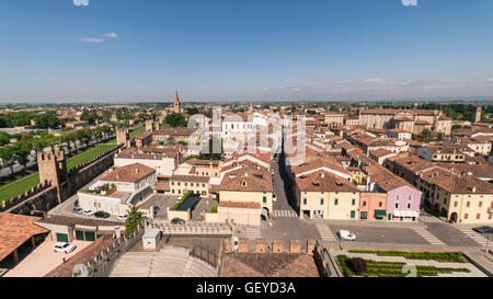 Luftbild von der ummauerten Stadt Montagnana, eines der schönsten Dörfer in Italien. Stockfoto