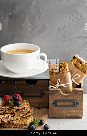 Mittagessen für Büro oder Schule Müsliriegel gehen Stockfoto