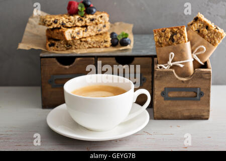 Mittagessen für Büro oder Schule Müsliriegel gehen Stockfoto