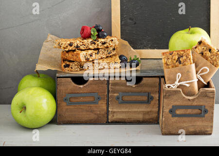 Mittagessen für Büro oder Schule Müsliriegel gehen Stockfoto