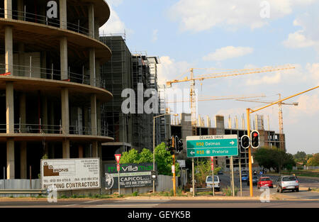 Die Villa Mall; Unvollständig wegen Konkurs, Moreleta Park, Pretoria Stockfoto