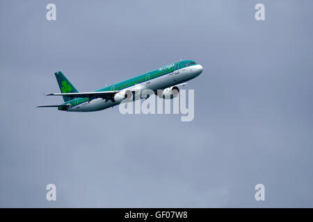 Airbus A321 Ei-CPG auf dem Bray Air Display, Stockfoto