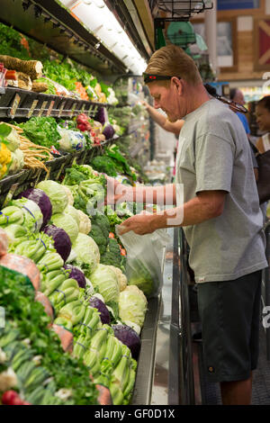 Las Vegas, Nevada - Sprossen Bauernmarkt. Das Unternehmen betreibt 230 Filialen in 13 Staaten, mit Schwerpunkt auf frische und gesunde Lebensmittel. Stockfoto