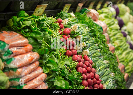 Las Vegas, Nevada - Sprossen Bauernmarkt. Das Unternehmen betreibt 230 Filialen in 13 Staaten, mit Schwerpunkt auf frische und gesunde Lebensmittel. Stockfoto