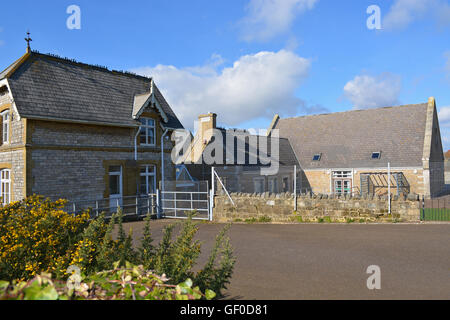 Gattan und See-Grundschule - Altbau - Seitenansicht Stockfoto