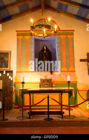 Kapelle Altar, Mission Nuestra Señora De La Soledad, Soledad, Kalifornien Stockfoto