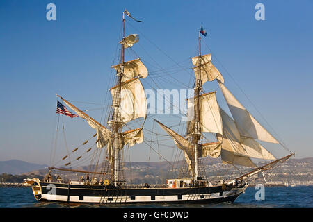 Tall Ship pilgrim Segel aus Dana Point, ca Usa. der Pilger eine Segelyacht brig war (180 Tonnen, 86,5 Meter lang) in der califor eingerückt Stockfoto