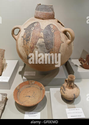 Artefakt im Museo Didactico Antonini in der Nazca-Stadt ausgestellt. Stockfoto