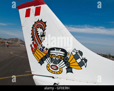 Das Symbol auf einem der Nazca Linien Observatorium Flugzeug Stockfoto