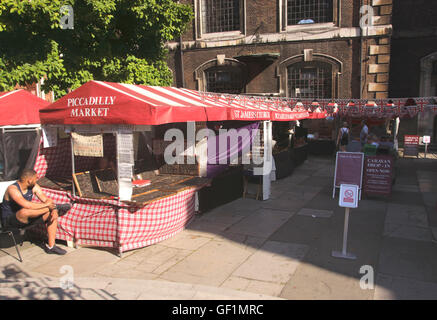 Piccadilly-Markt von St. James Kirche London Juli 2016 Stockfoto