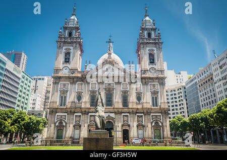 RIO DE JANEIRO, Brasilien - 6. März 2016: Kirche Nossa Senhora da Candelaria in Rio De Janeiro. Brazilien Stockfoto