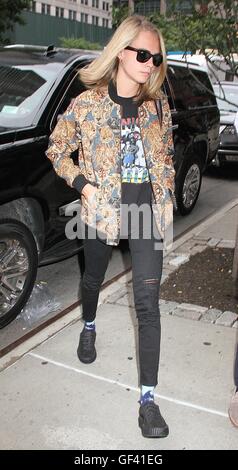 New York, USA. 28. Juli 2016. Cara Delevingne in New York, New York auf 28. Juli 2016 zu sehen. Bildnachweis: Rainmaker Foto/MediaPunch Credit: MediaPunch Inc/Alamy Live-Nachrichten Stockfoto
