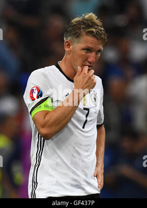 Marseille, Frankreich. 7. Juli 2016. Bastian Schweinsteiger Deutschlands reagiert während der UEFA EURO 2016 Semi final Fußballspiel zwischen Deutschland und Frankreich im Stade Velodrome in Marseille, Frankreich, 7. Juli 2016. Foto: Peter Kneffel/Dpa/Alamy Live News Stockfoto