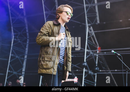 Matlock, UK. 29. Juli 2016. Rowan Bastable, Nathan Hill, Ryan Hill, Andy Hurst und Tom Wells der Indie-pop-Band, "Kassassin Straße" Höchstleistungen YNOT Festival, Matlock, UK, 2016 Credit: Myles Wright/ZUMA Draht/Alamy Live News Stockfoto