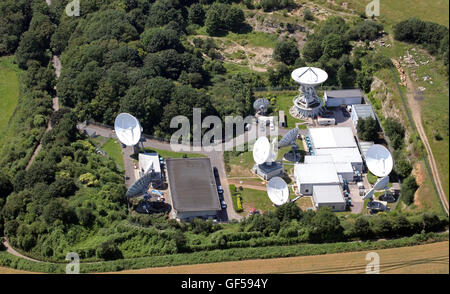 Luftaufnahme von Kommunikation Parabolantennen in Tackley, North Oxford, UK Stockfoto