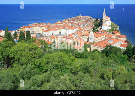 Panoramablick auf die Altstadt von Piran, Slowenien Stockfoto