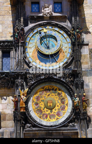 Die Orloj oder die astronomische Uhr am Altstädter Rathaus am Altstädter Ring in Prag, Tschechische Republik Stockfoto