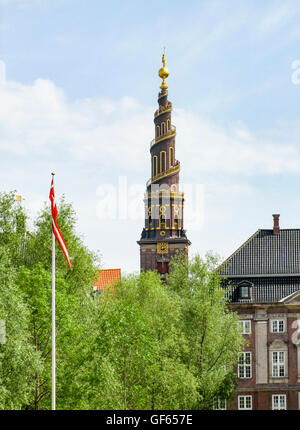 Turm der Kirche von unseres Erlösers in Kopenhagen, der Hauptstadt von Dänemark Stockfoto