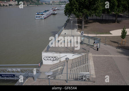 Boraros Ter Steganlage auf Ostseite der Donau Stockfoto