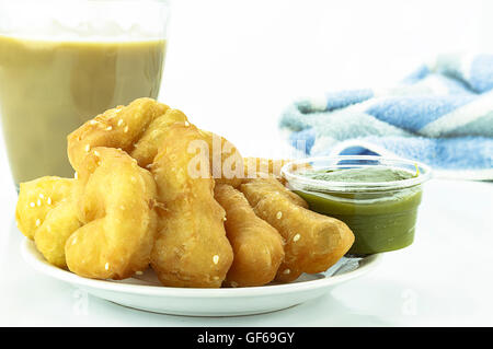 Patongko und Pandan Pudding und Kaffee Stockfoto