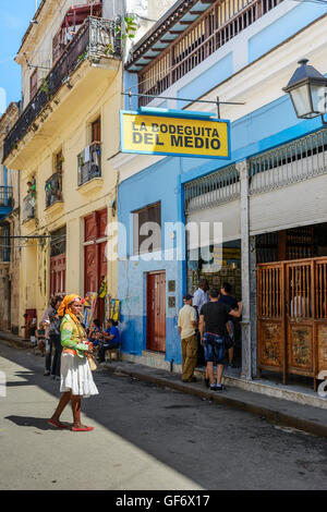 La Bodeguita del Medio in Havanna (La Habana Vieja), Havanna, Kuba - eine erstklassige Bar frequentiert von Ernest Hemmingway Stockfoto
